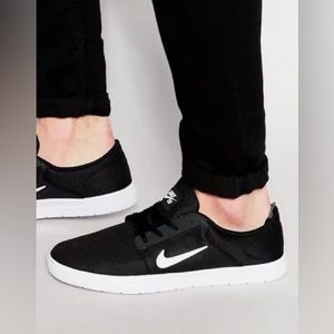 Nike Men’s SB Portamore Ultralights